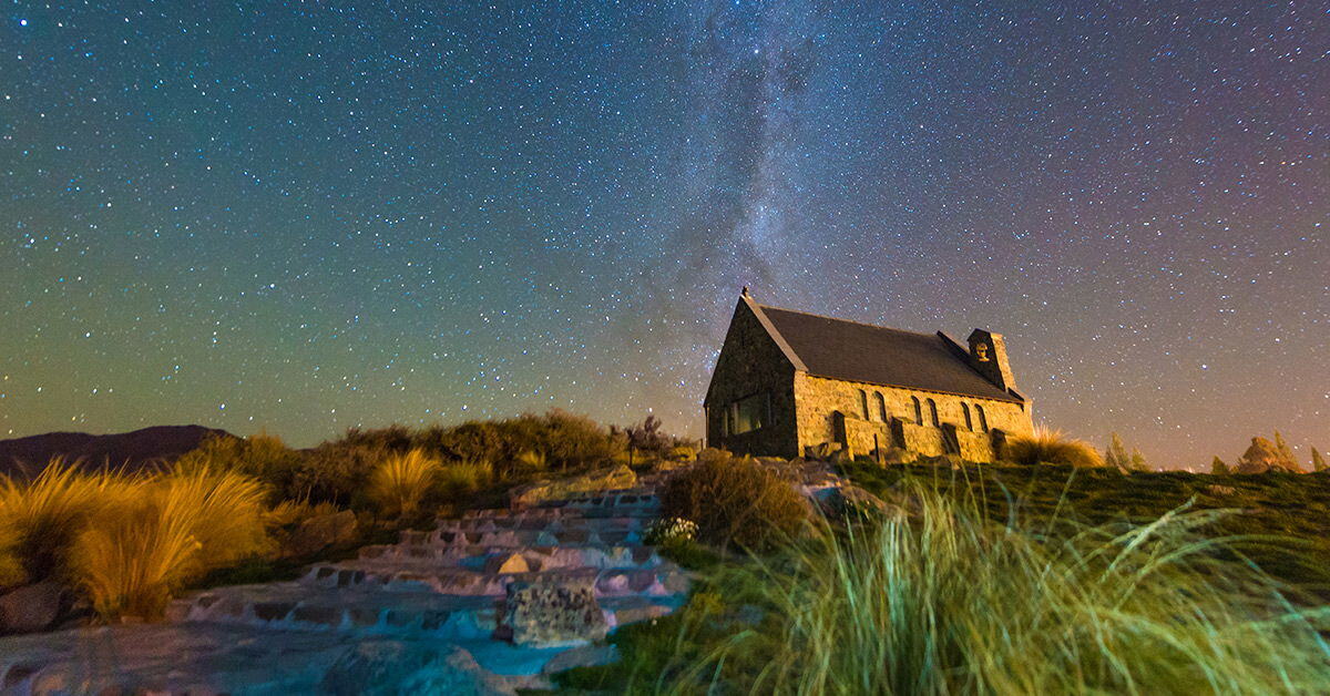 House with Pretty Night Sky